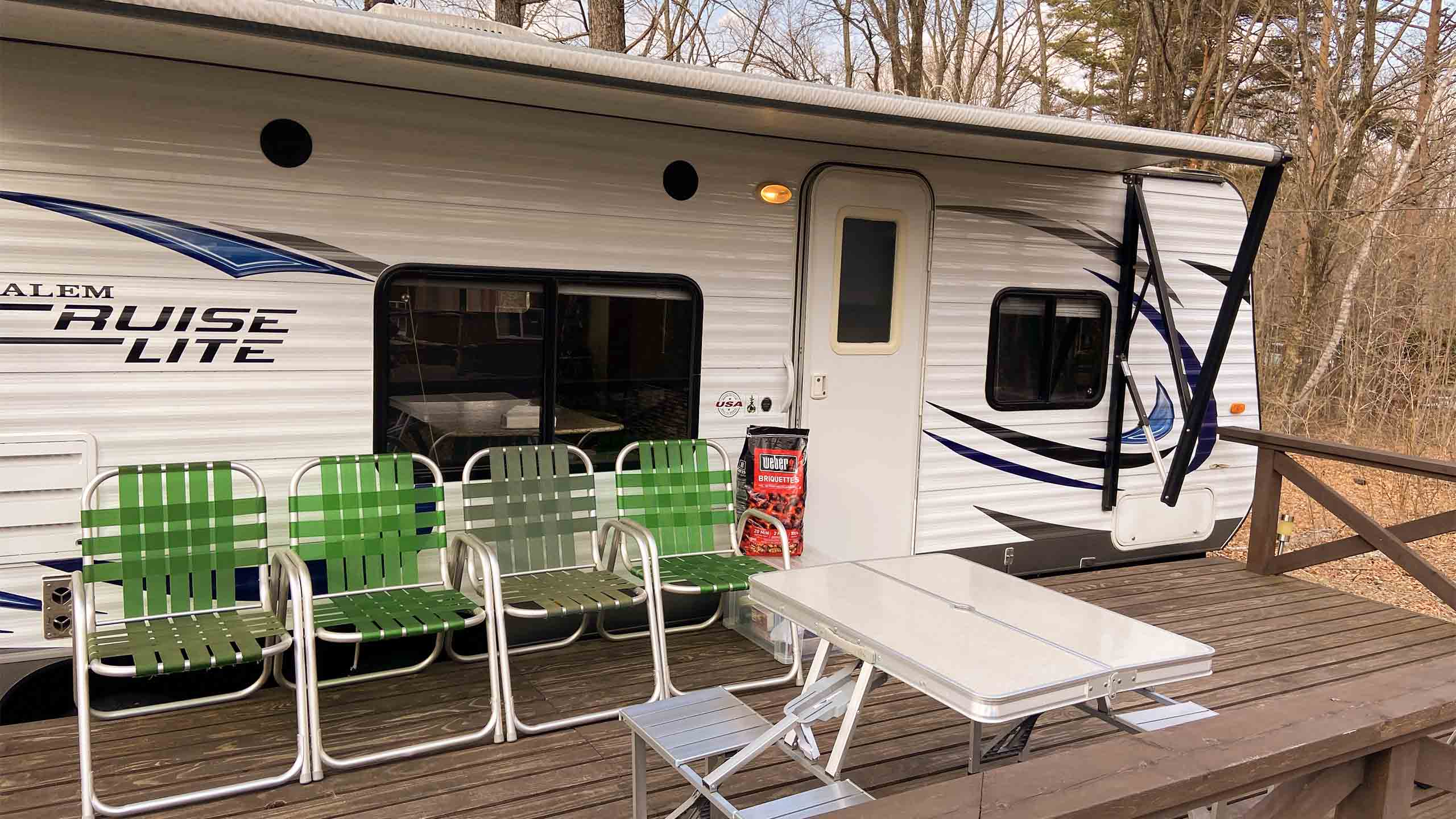 北軽井沢貸別荘PENTUペンチュ グループのT T Cabin ティティキャビン。本格トレイラーハウス。リモートオフィス。